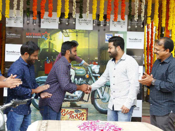 NTR presented Janatha Garage bike to winner Rajkumar Reddy