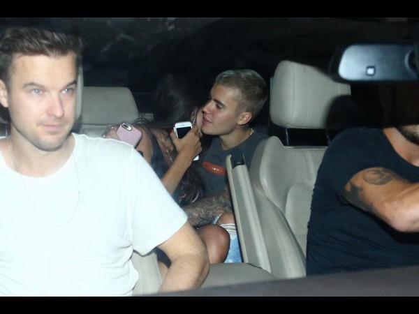 అభిమానులకు నామం పెట్టి..