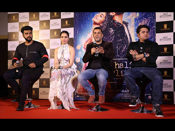 శ్రద్ధా ముఖం మారిపోయింది