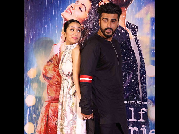 శ్రద్ధా కపూర్ ను కాపాడే ప్రయత్నం చేసిన అర్జున్