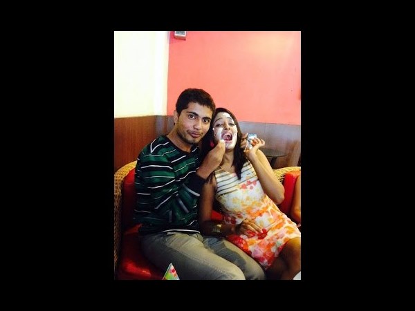 ఫేస్‌బుక్‌లో లైవ్.. సూసైడ్ అటెంప్ట్