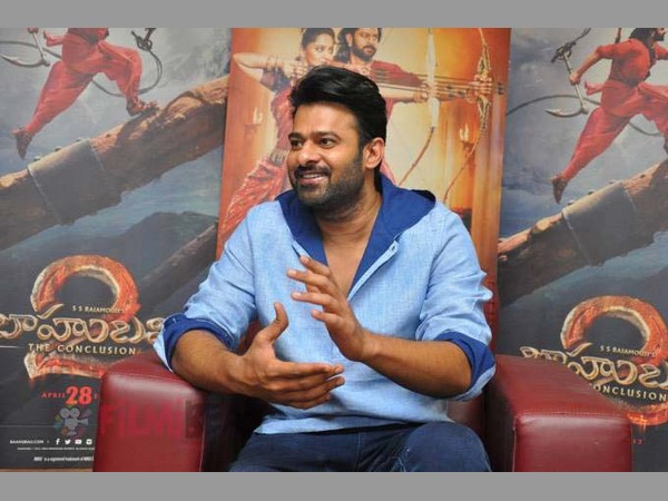 వారి ఖర్చుకు భయపడి ఉదయాన్నే వెళ్లే వాన్ని