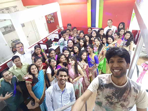 సెలబ్రిటీ 5: 