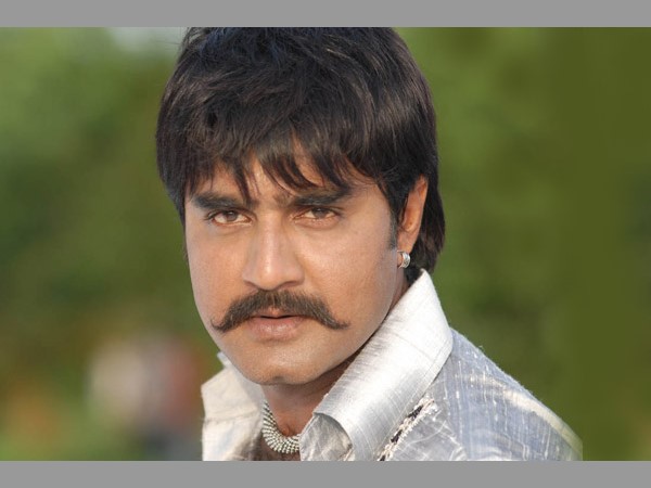  కేరక్టర్ వేషాలతో కూడా