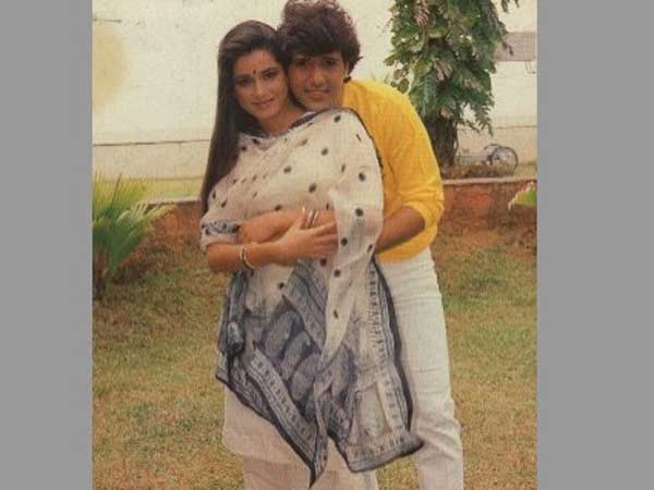 కంగుతున్న భార్య.. నిర్మాతకు ఫిర్యాదు