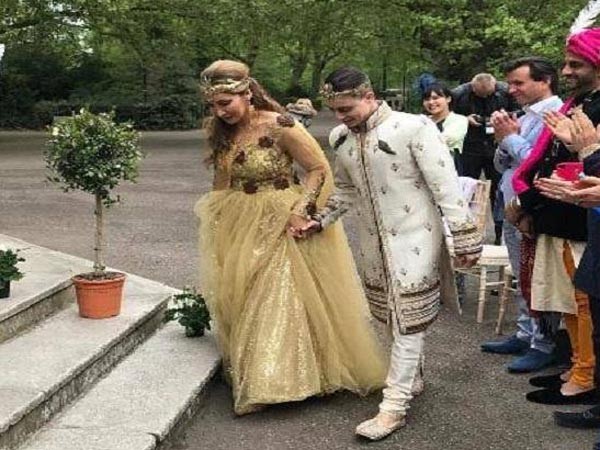 పెళ్లి చేసేసుకుంది 