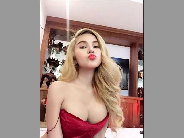 సెక్సీగా ఉండకుండా ప్రయత్నిస్తాను