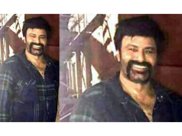 టీషర్ట్ తో బైసిప్స్ కనిపించేలా