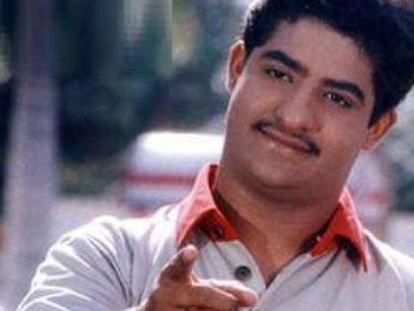 చాలా చోట్ల దాచి