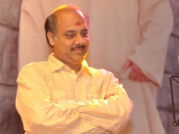 హుందాగా పాటించాల్సిన