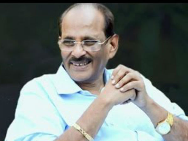 . కథ రెడీ చేస్తున్నాడట..