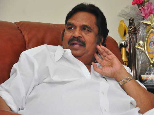 చిత్రపరిశ్రమకు తీరని లోటు : రామ్‌చరణ్‌