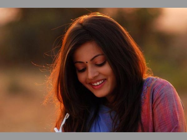 నిలబడటమే కష్టంగా..