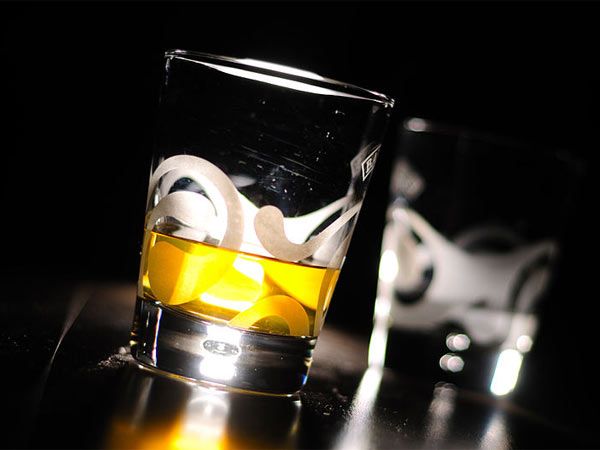 ఎవరా నటుడు? 