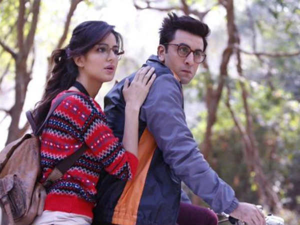 తొలి సినిమాకే చేతులు కాలాయా? 