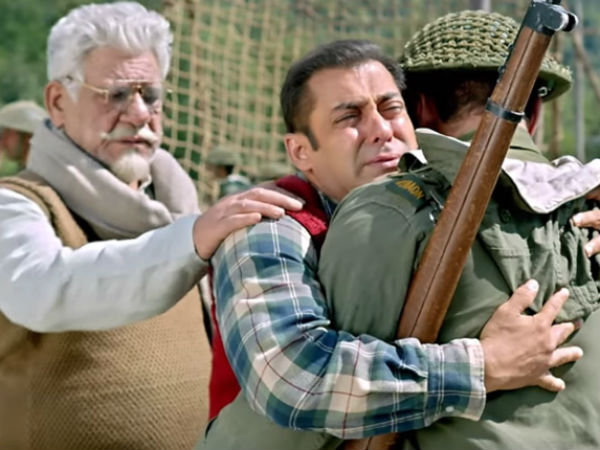 నామమాత్రంగా ఇతర పాత్రలు