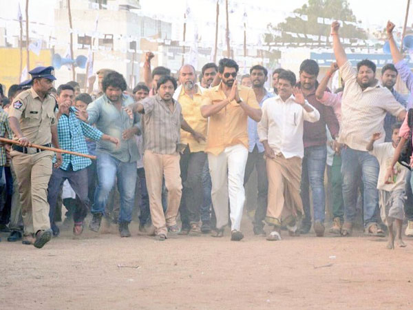 ట్రెయిలర్‌ టాక్‌ ఆఫ్‌ ది ఇండస్ట్రీగా