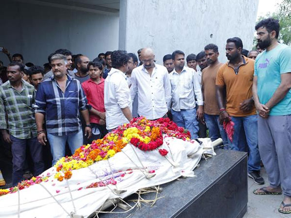 విమర్శలు