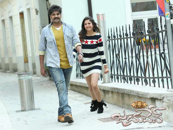 పేలవంగా విలనిజం..