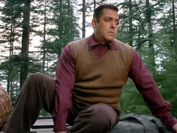 బాహుబలి 2 రికార్డులతో