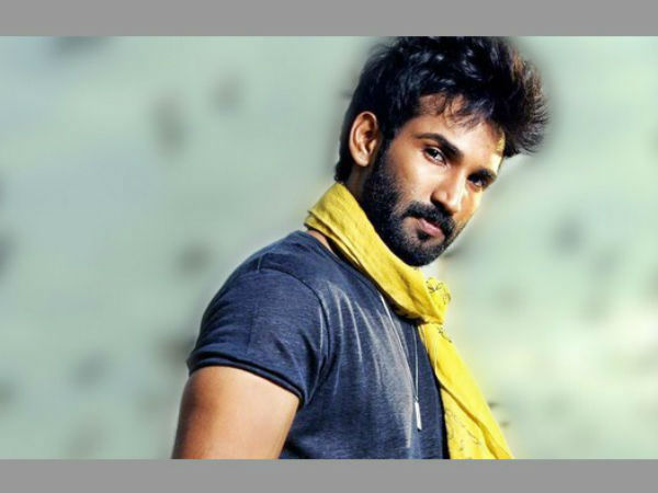 పారిస్‌లో నాకు, మనోజ్‌కు చేదు అనుభవం