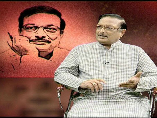 ఇంటి పరువును బజారుకీడుస్తున్నారు