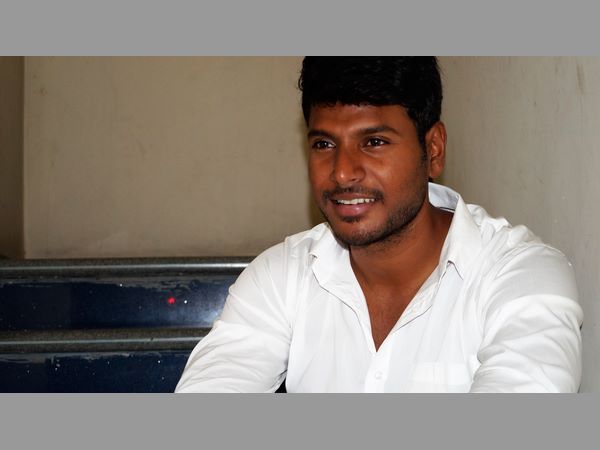 కార్తీక్ కథ చెప్పగానే ఒప్పేసుకొన్నాను..