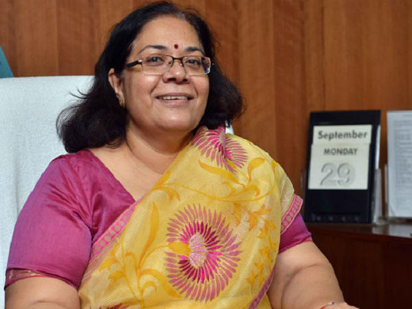 సినీతారలను ప్రత్యేకంగా ఎందుకు చూడాలి..