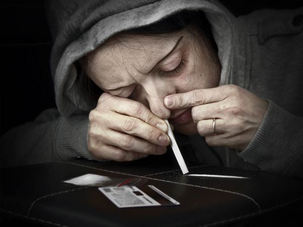 పబ్, రెస్టారెంట్, రియల్ ఎస్టేట్