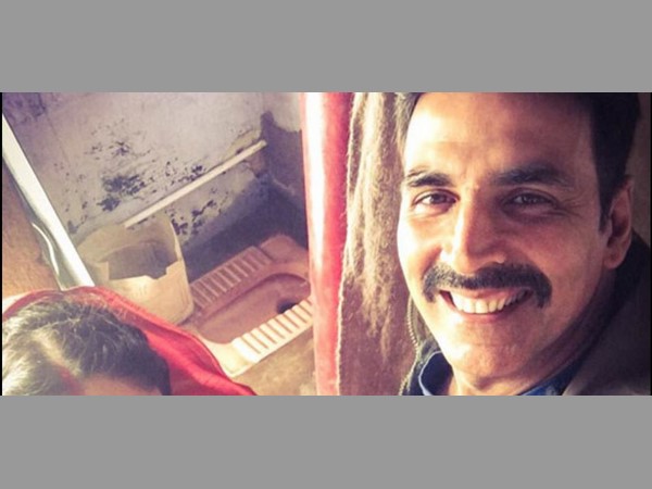 పెన్ డ్రైవ్‌ల్లో ఎక్కించుకుంటున్నారు