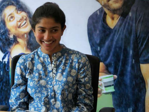 చాలా సింపుల్‌గా ఉంటాను. 