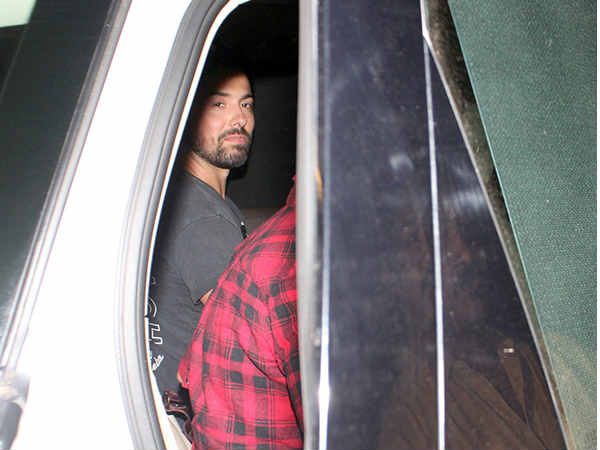 వాహనంలోకి దూకి.. 