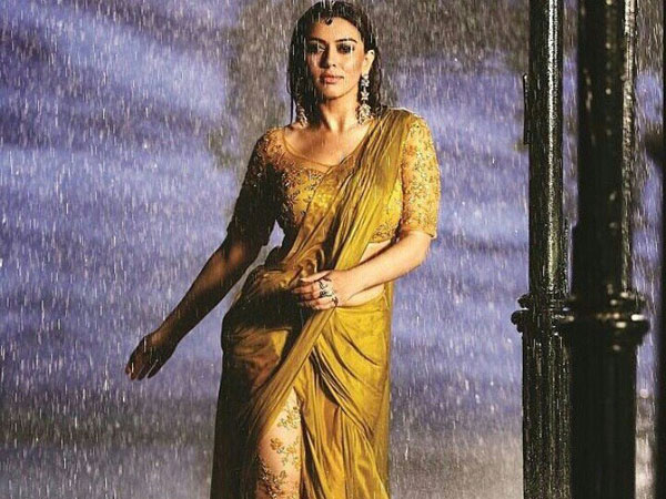 తెర ముందు.. తెర వెనుక