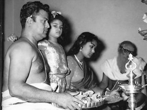 లక్స్ యాడ్ కోసం