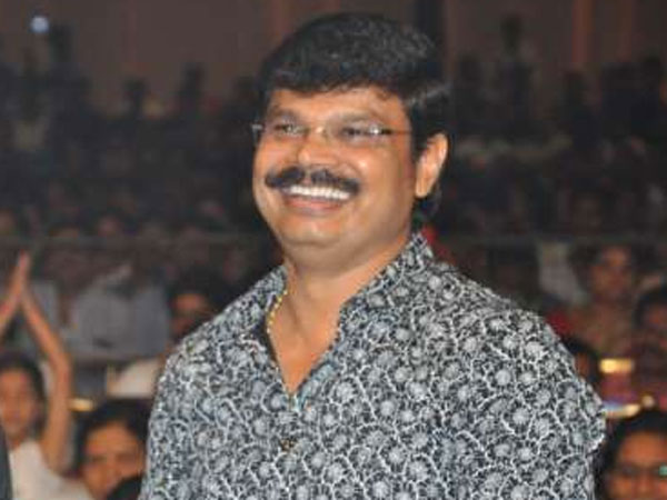 చెవి కోసుకుంటారు కాబట్టే