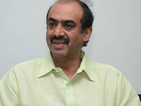 ఎవరూ తగ్గడం లేదు