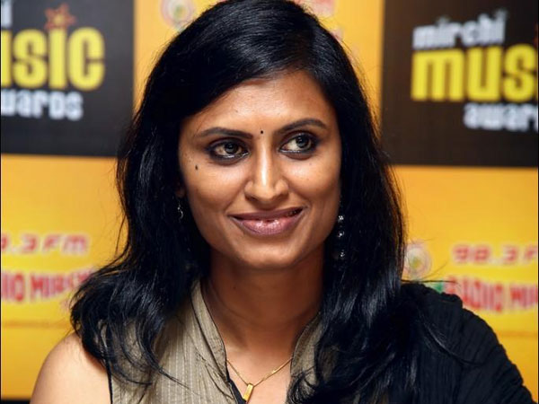 మరో మహిళతో సంబంధం