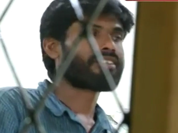 పోలీసులకు ఫిర్యాదు