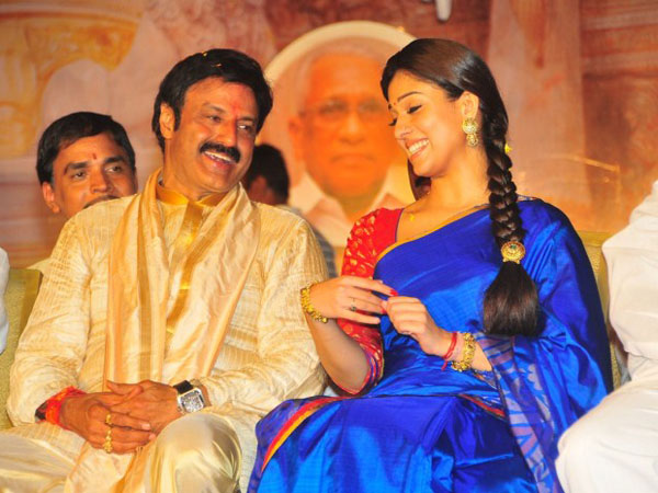 పారితోషికంగా భారీ మొత్తమే