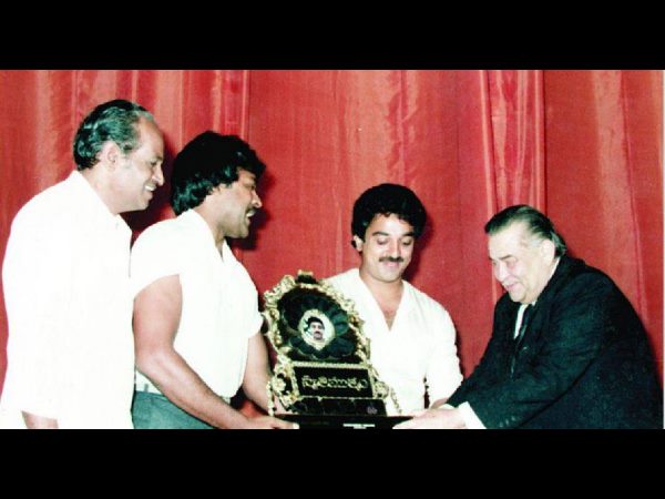 రాజకీయ ఆరంగ్రేటం