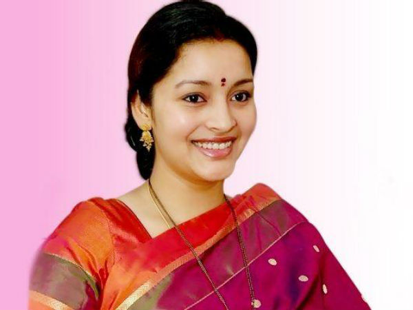 పవన్ కల్యాణ్ ఫస్ట్ రీడర్