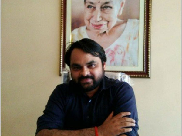 డాక్టర్.విరించి విరివింటి (ప్రముఖ హృద్రోగ నిపుణులు, కవీ, రచయిత)