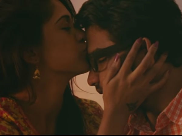 పెద్ద సినిమాల మధ్యలో..