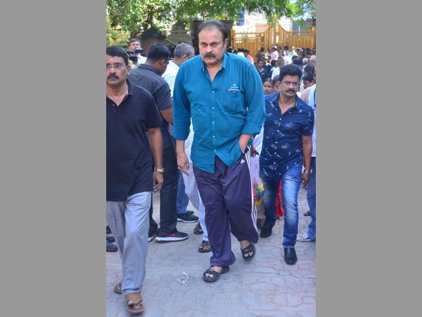 ఎన్నో ఆటుపోట్లు భరించారు