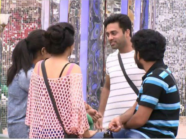 ఓటింగే కీలకం