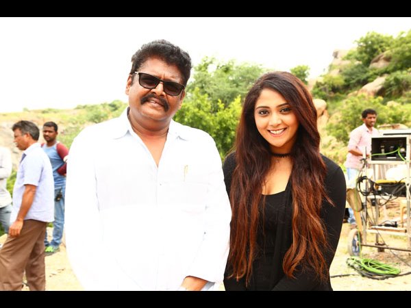 లీకువీరులు...