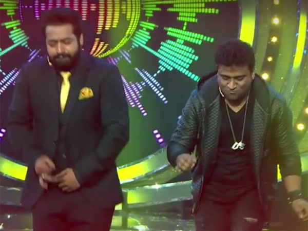 ఎన్టీఆర్, దేవిశ్రీ డాన్స్‌తో మొదలు