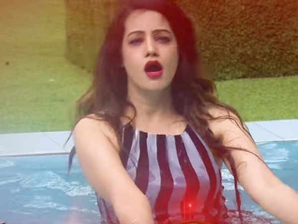 దీక్షకు గ్రైండర్ అవార్డ్