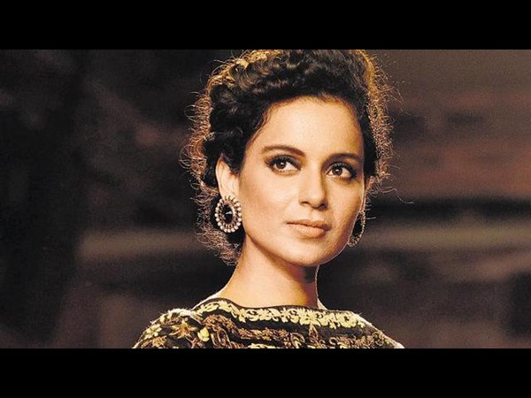 హీరోలతో సన్నిహితంగా..