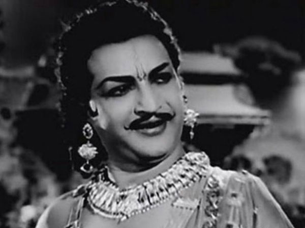  వివాదాస్పదంగా వర్మ ఎన్టీఆర్ బయోపిక్... ‘లక్ష్మీస్ ఎన్టీఆర్' ఫస్ట్ లుక్ ఇదే